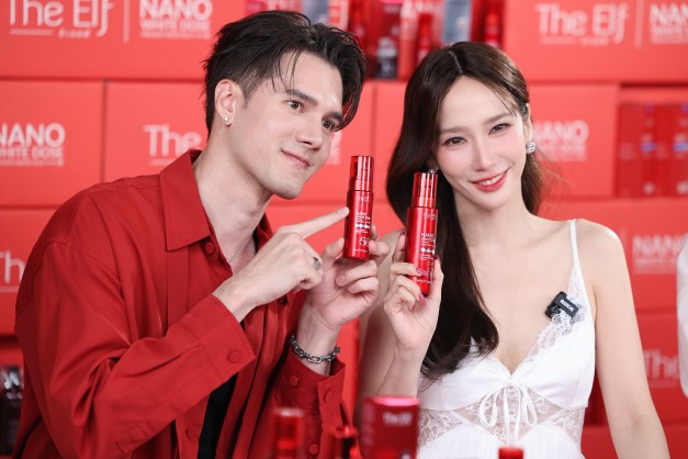 “อั้ม พัชราภา” ควง “มิกค์ ทองระย้า” เสิร์ฟโมเมนต์ฟิน “โดสแดง The Elf” Sold out 2 หมื่นขวด ใน 30 นาที